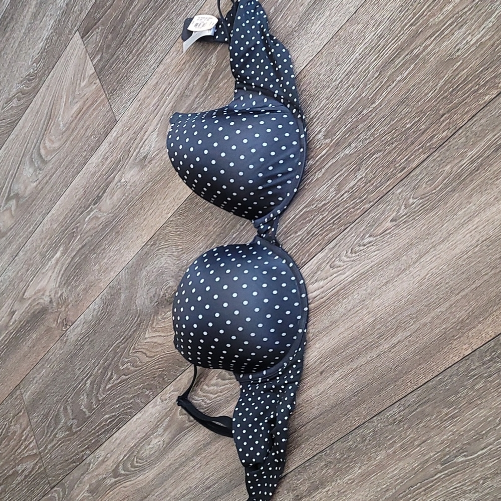 NWT 36D Victoria's secret bra